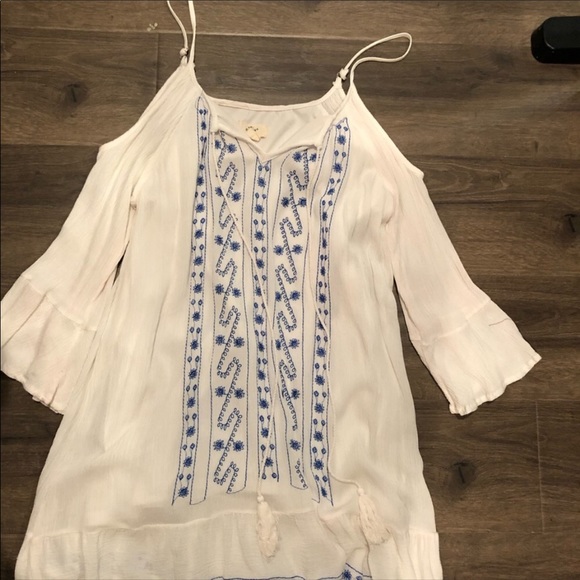 White beach dress - Picture 4 of 4